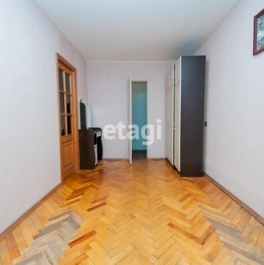 Продажа 2-комн квартиры на вторичном рынке Днепропетровская улица,  д. 45