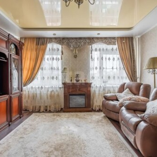 3-комн квартира ул Учительская,  д. 18,  к. 3