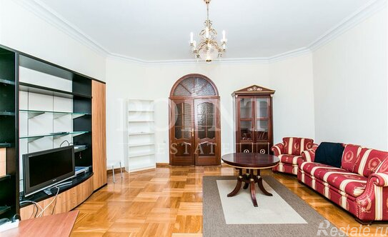 Аренда 2-комн квартиры на вторичном рынке Кривоарбатский переулок,  д. 16/22