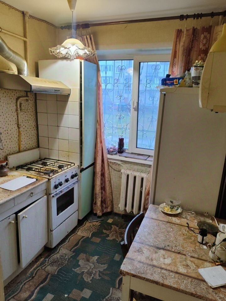 Продажа 1-комн квартиры на вторичном рынке Кириши, Волховская набережная, 12