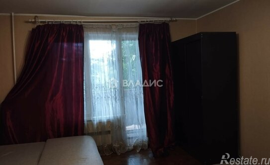 Продажа 1-комн квартиры на вторичном рынке Ясеневая ул,  д. 4