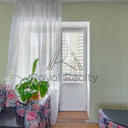 Продажа 2-комн квартиры на вторичном рынке Морская наб,  д. 35,  к. 2