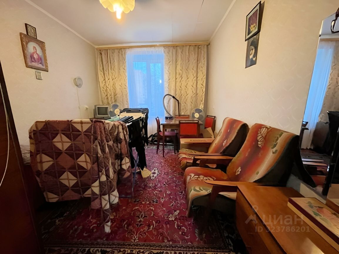 Продажа 3-комн квартиры на вторичном рынке Запрудня пгт, переулок Пролетарский, 20