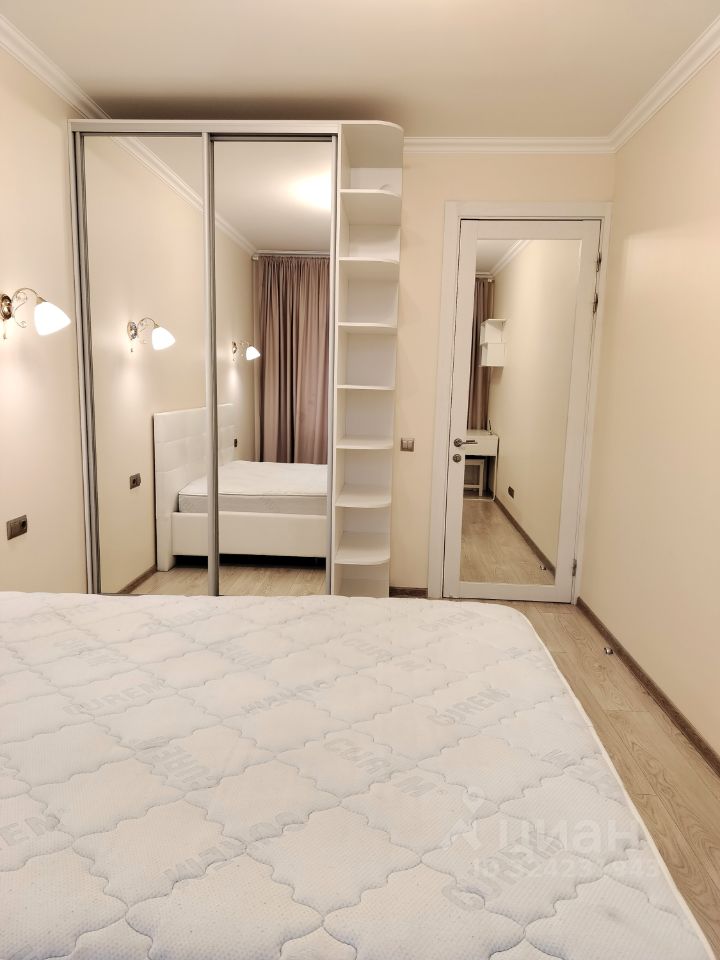 Аренда 2-комн квартиры на вторичном рынке улица Красуцкого, 3к2