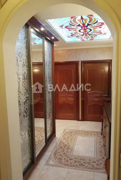 Продажа 3-комн квартиры на вторичном рынке Красногорск, улица имени Зверева,  д. 4