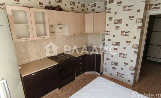 Продажа 1-комн квартиры на вторичном рынке улица Маршала Кожедуба,  д. 4