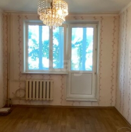 Продажа 3-комн квартиры на вторичном рынке Кириши, ул Нефтехимиков,  д. 19