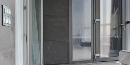 3-комн квартира Большеохтинский проспект, 9