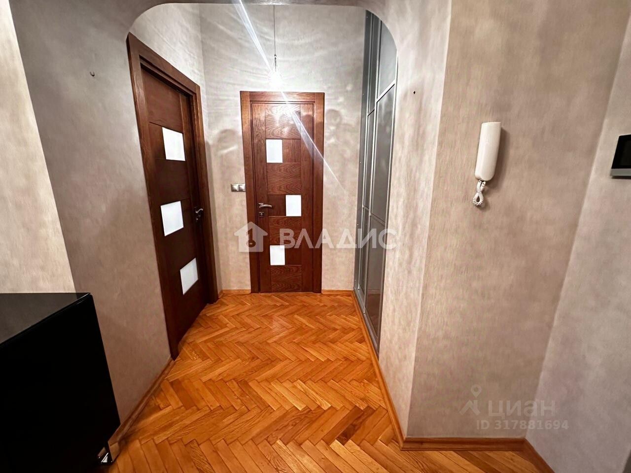 Продажа 2-комн квартиры на вторичном рынке Лесная улица, 4с1