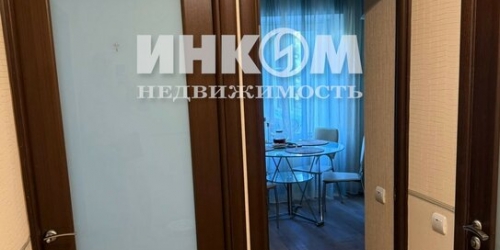 2-комн квартира Саянская улица,  д. 10