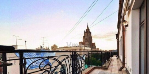 4-комн квартира Денежный переулок,  д. 14/3
