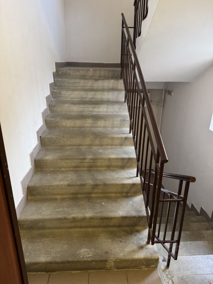 Продажа 1-комн квартиры на вторичном рынке Опалиха мкр, улица Дежнева, 12