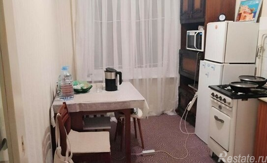 Продажа 2-комн квартиры на вторичном рынке Кронштадтский б-р,  д. 13/2 к1