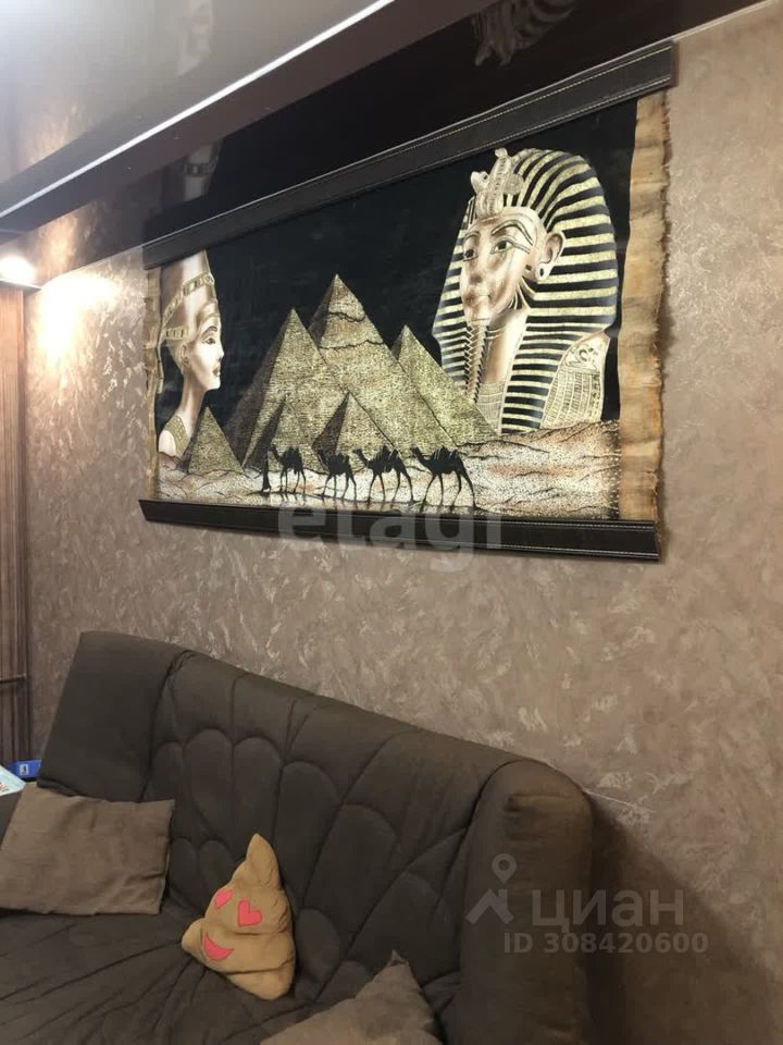 Продажа 2-комн квартиры на вторичном рынке Кириши, Советская улица, 12а