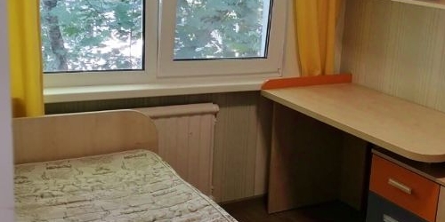 4-комн квартира улица Лени Голикова, 24