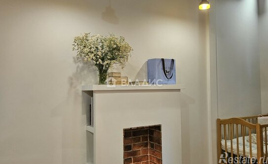 Продажа 1-комн квартиры на вторичном рынке Лабораторный пр-кт,  д. 16