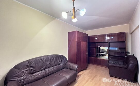 Аренда 3-комн квартиры на вторичном рынке проезд Аэропорта,  д. 3