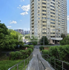 Продажа 1-комн квартиры на вторичном рынке улица Грина,  д. 1 к8