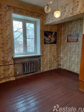 Продажа 4-комн квартиры на вторичном рынке Клин, ул. Театральная,  д. 1/3