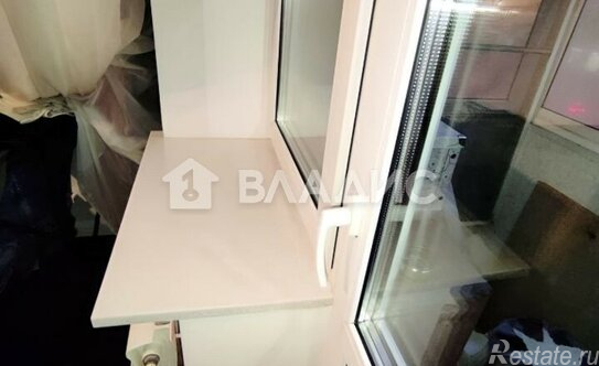 Продажа 1-комн квартиры на вторичном рынке улица Кадырова,  д. 4