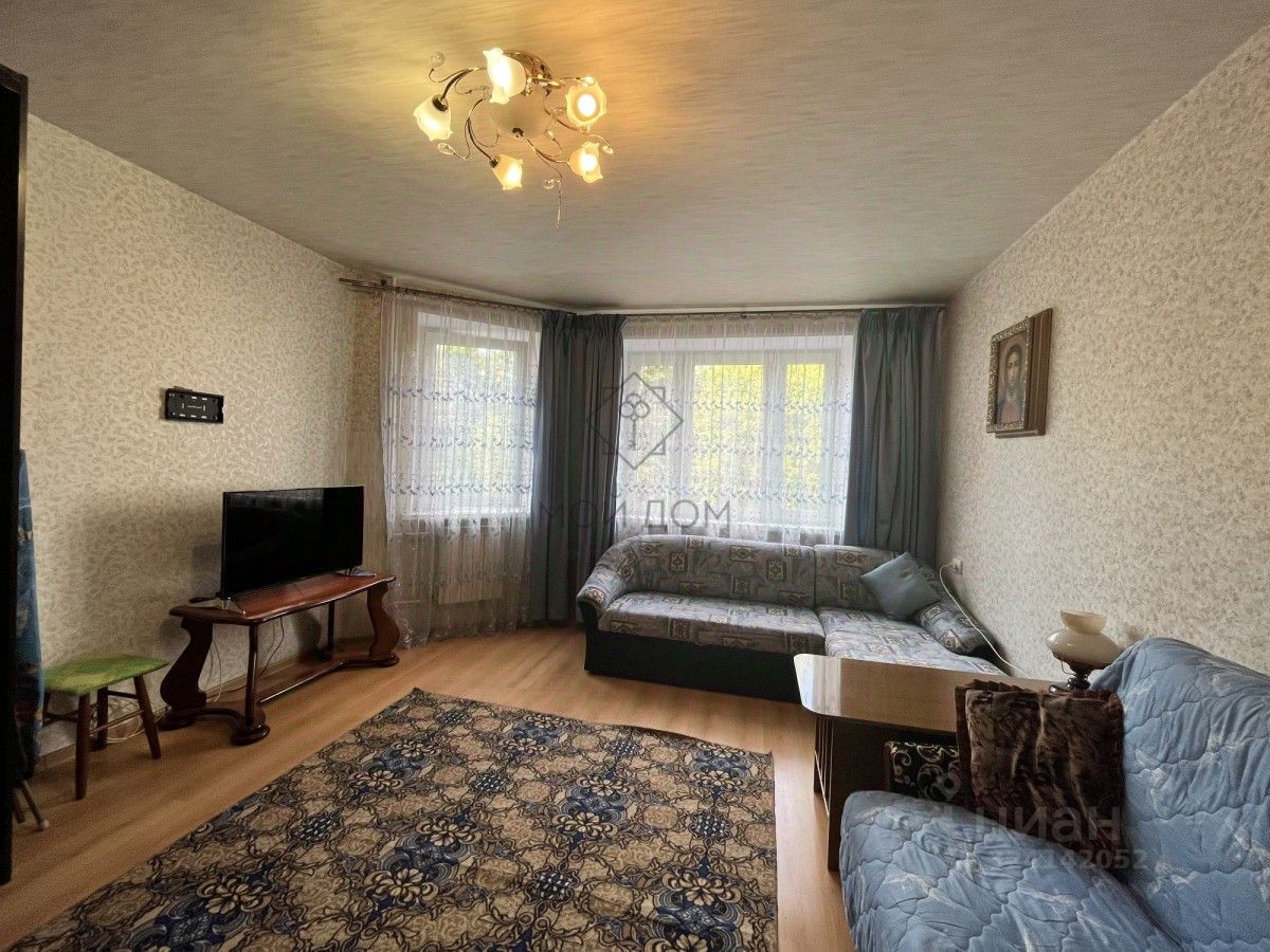 Аренда 1-комн квартиры на вторичном рынке Симферопольский бульвар, 24К1