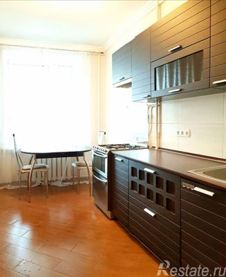 Продажа 3-комн квартиры на вторичном рынке Лесной 2-й пер,  д. 10