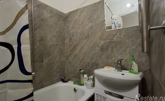 Продажа 3-комн квартиры на вторичном рынке ул Белы Куна,  д. 2,  к. 1