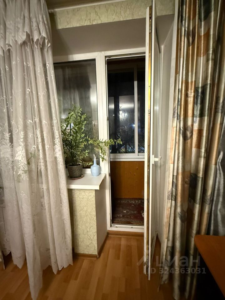 Продажа 1-комн квартиры на вторичном рынке Авиационный мкр, проспект Академика Туполева, 9