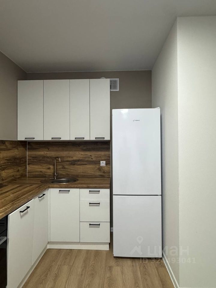 Аренда 1-комн квартиры на вторичном рынке Аэронавт ЖК, 1