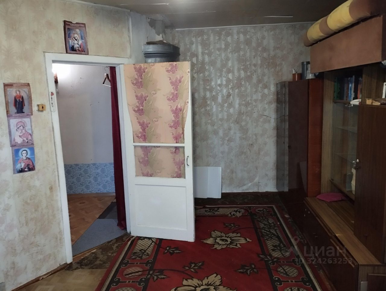 Продажа 1-комн квартиры на вторичном рынке пос. Оредеж, улица Энгельса, 15