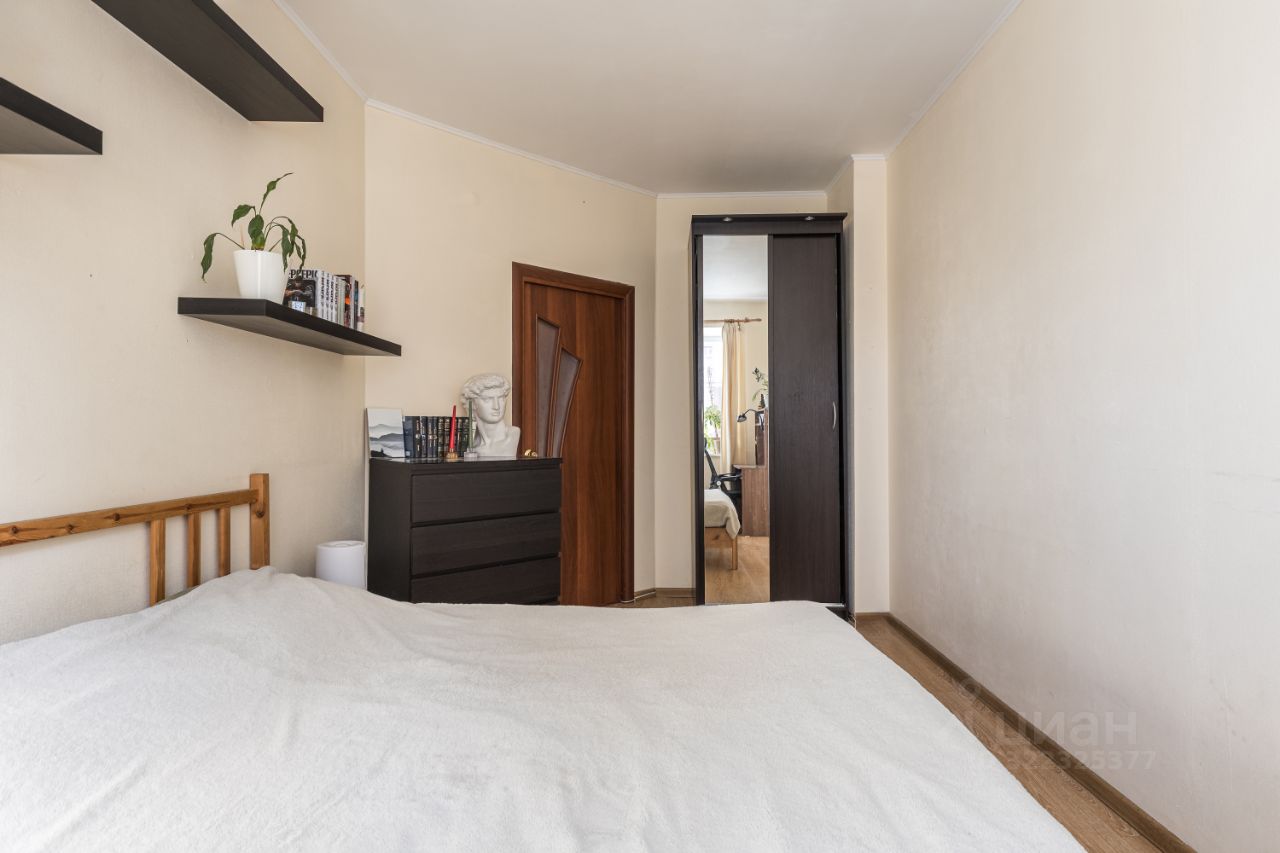 Продажа 1-комн квартиры на вторичном рынке Коломяжский проспект, 15к1