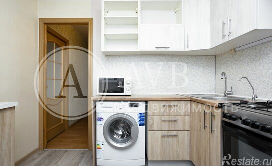 Продажа 3-комн квартиры на вторичном рынке Ветеранов пр-кт,  д. 157/20