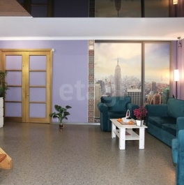 Продажа 4-комн квартиры на вторичном рынке 10-11-я линии В.О.,  д. 40