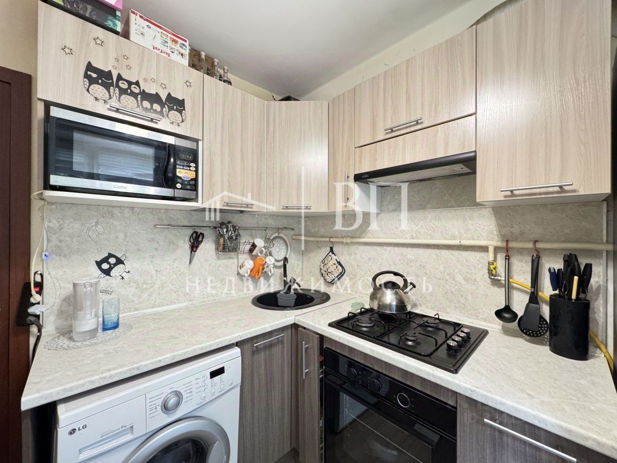 Продажа 1-комн квартиры на вторичном рынке Новоизмайловский проспект, 32К4