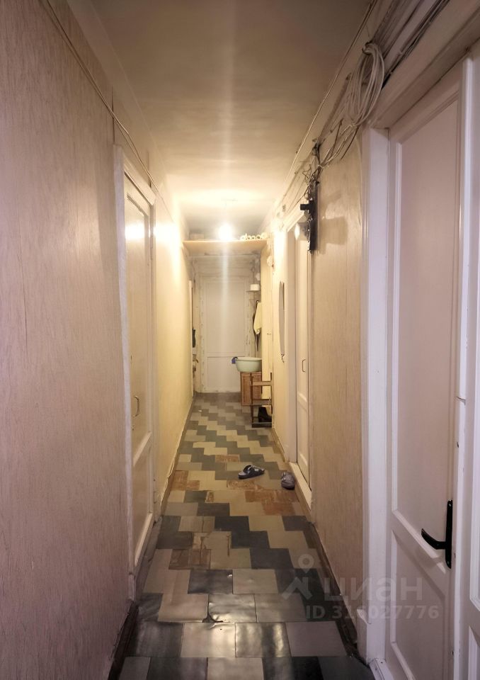 Продажа 4-комн квартиры на вторичном рынке Малая Подьяческая улица, 3