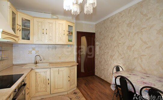 Продажа 3-комн квартиры на вторичном рынке Тосненское городское поселение, Советская улица,  д. 35