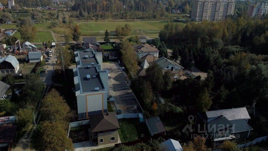 Продажа 1-комн квартиры на вторичном рынке Лесной пгт, улица Ульянова, 6