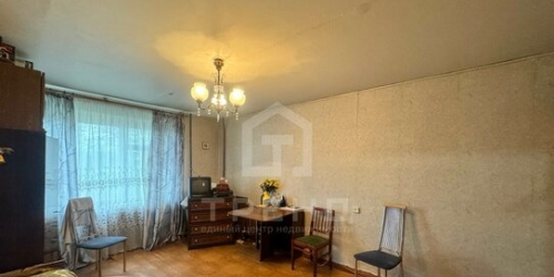 4-комн квартира улица Подвойского,  д. 48