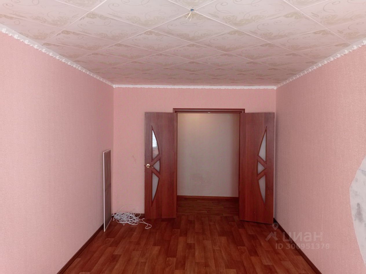 Продажа 3-комн квартиры на вторичном рынке с. Конобеево, улица Новые дома, 17