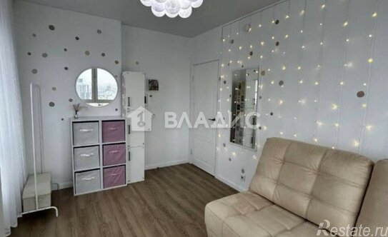 Продажа 2-комн квартиры на вторичном рынке улица Михайлова,  д. 30А к2