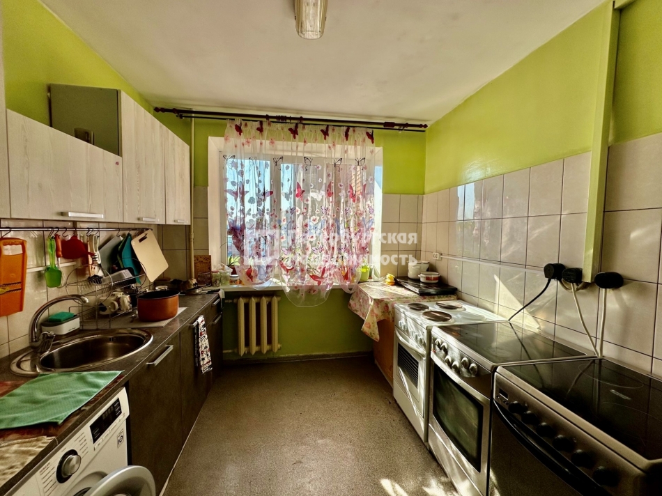 Продажа комнаты пр-кт Ударников, д 18 к А