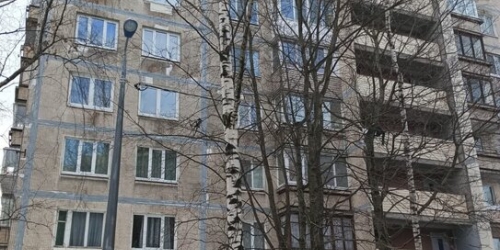 2-комн квартира улица Композиторов,  д. 19