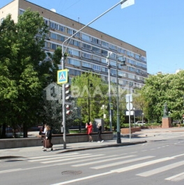 Продажа 3-комн квартиры на вторичном рынке улица Пречистенка,  д. 30/2