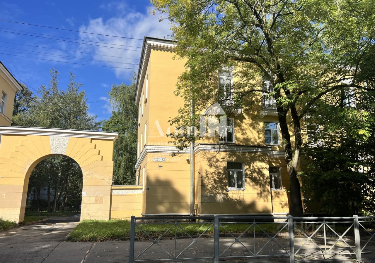 Аренда 3-комн квартиры на вторичном рынке Пушкин, Широкая улица, 12
