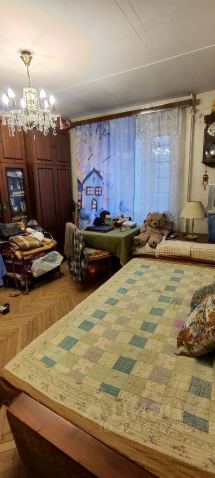 Продажа 2-комн квартиры на вторичном рынке улица 9-я Соколиной Горы,  д. 19