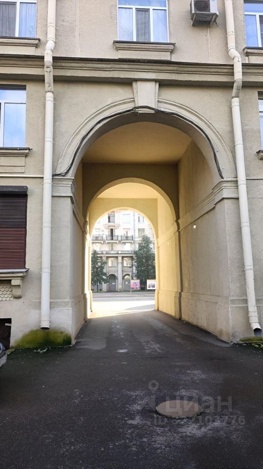 Продажа 2-комн квартиры на вторичном рынке Благодатная улица, 34