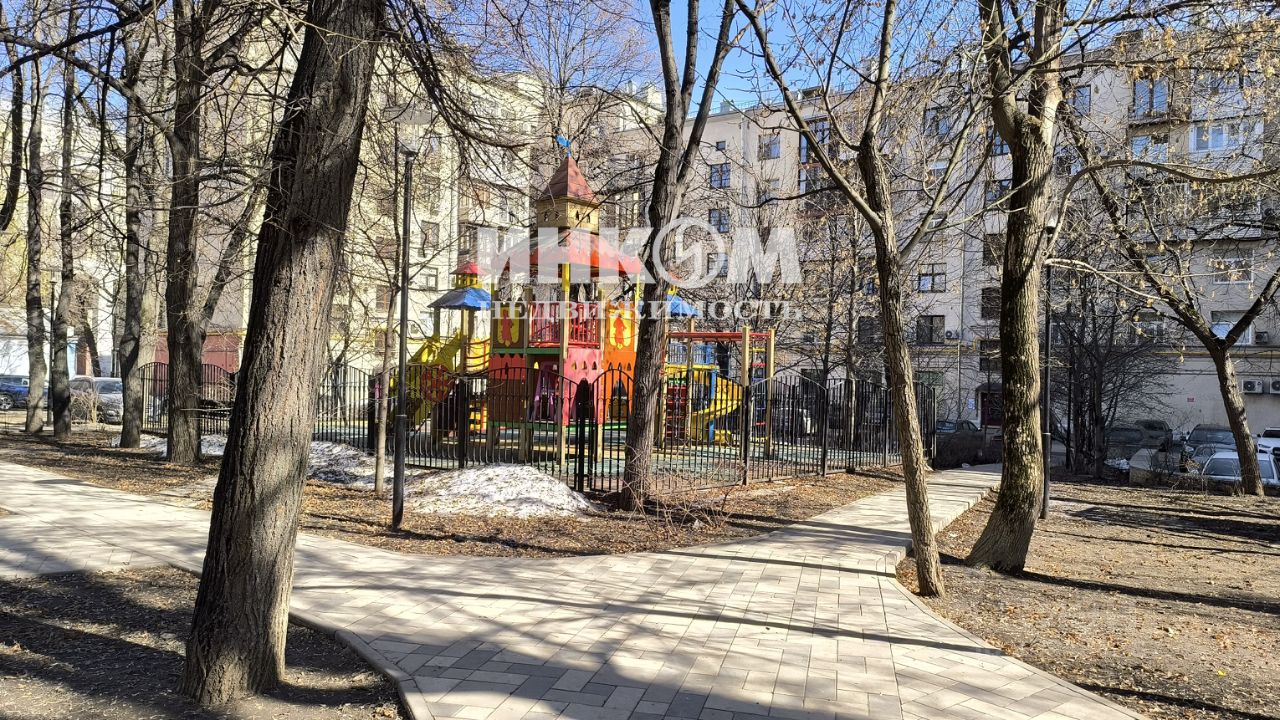 Продажа 3-комн квартиры на вторичном рынке Фрунзенская набережная, 36/2