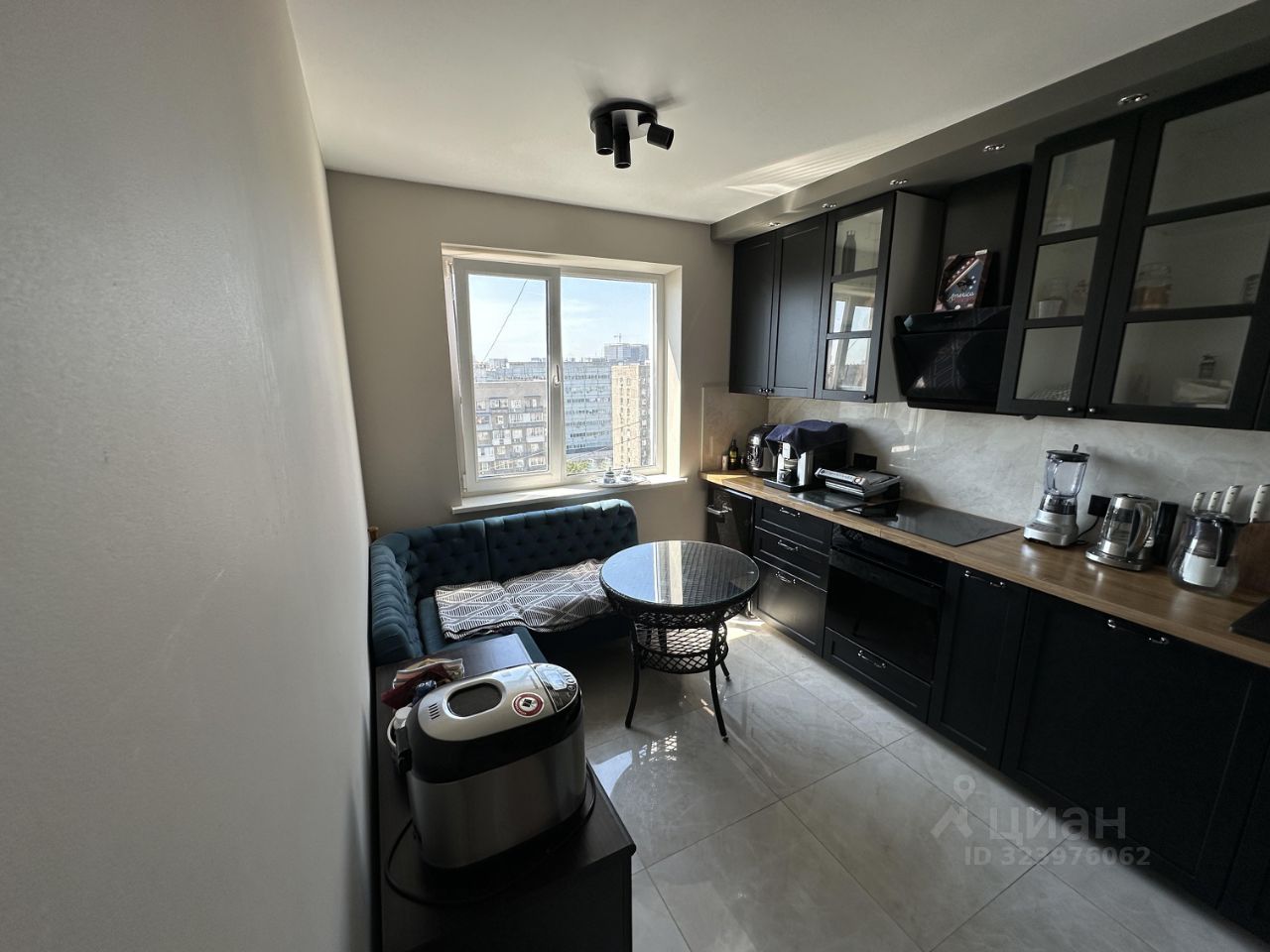 Продажа 2-комн квартиры на вторичном рынке улица Советской Армии, 17/52