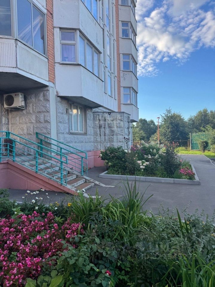 Продажа 2-комн квартиры на вторичном рынке Челобитьевское шоссе, 2к1