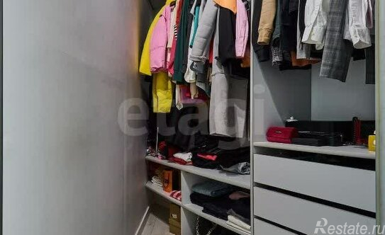 Продажа 3-комн квартиры на вторичном рынке улица Марата,  д. 70А-70Б